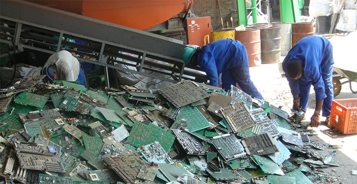 Jadavpur University students launch e waste recycling drive